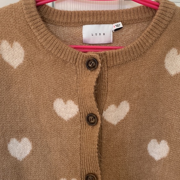 Caramel heart button cardigan - Picture 2 of 4